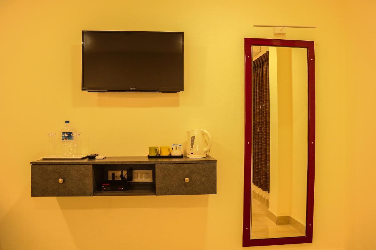 Hotel Sera Grand Chennai Dış mekan fotoğraf