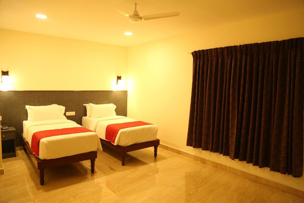 Hotel Sera Grand Chennai Dış mekan fotoğraf