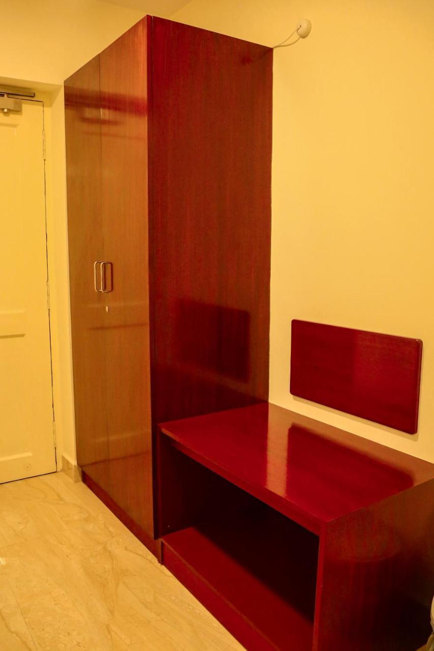 Hotel Sera Grand Chennai Dış mekan fotoğraf