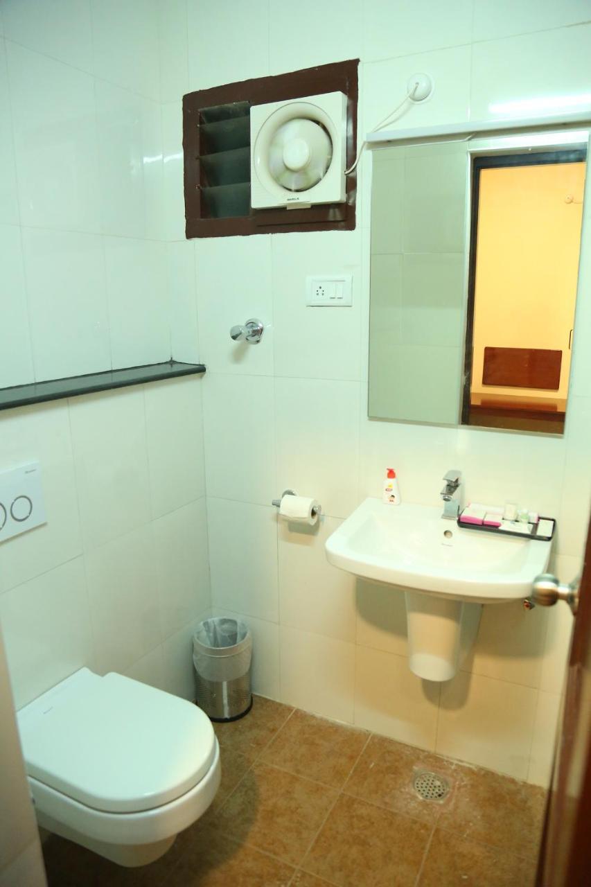 Hotel Sera Grand Chennai Dış mekan fotoğraf