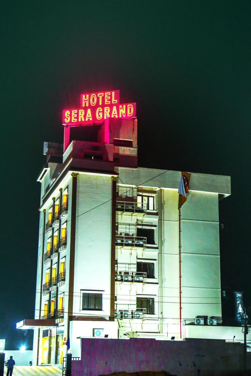 Hotel Sera Grand Chennai Dış mekan fotoğraf